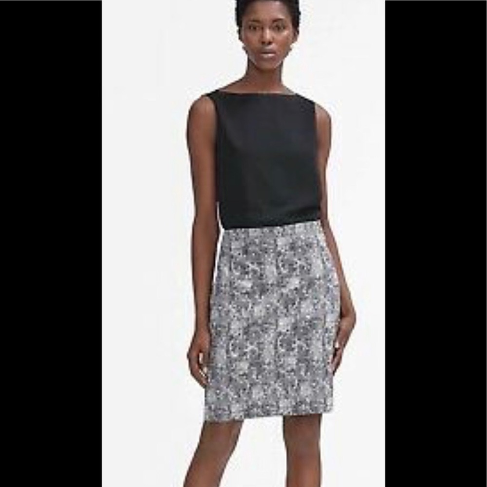 MM.LaFleur Black Top with Gray Patterned Pencil Skirt